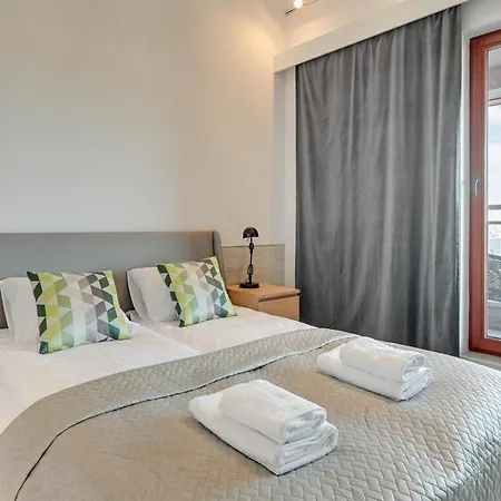 Waterlane Island - Riverview Pool, & Gym By Downtown Apartment *
